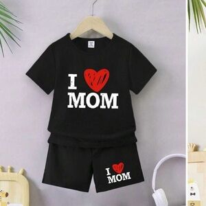 NWOT SHEIN BLACK “I LOVE MOM” TWO PIECE T-T-SHIRT AND SHORT SET SIZE 12-18 MO